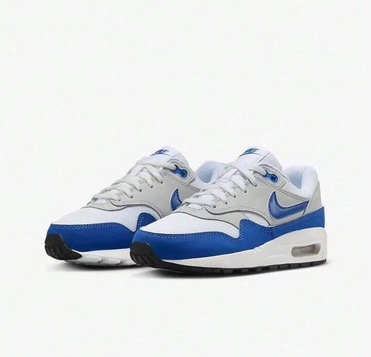 Nike MAX 1 SE (GS) Women Cushioned Casual Sneakers, Running Shoes