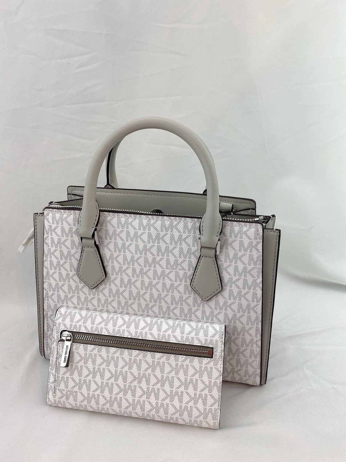 Michael Kors MK crossbody bag